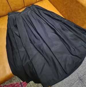 Pleated Midi skirt size 24
